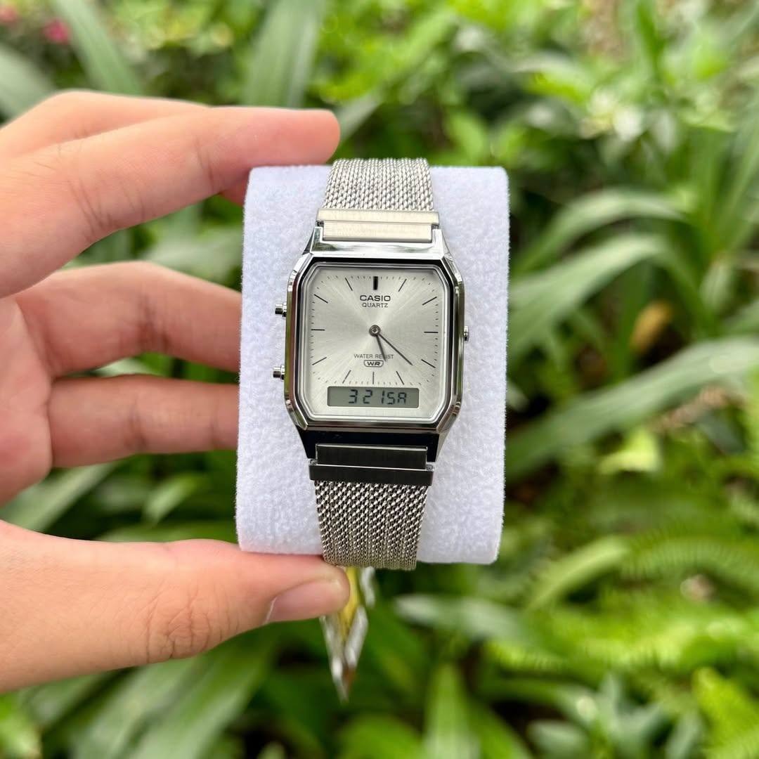 Casio Vintage AQ-230EM-7A Analog-Digital Silver Dial Mesh Band Unisex Watch - Image 2