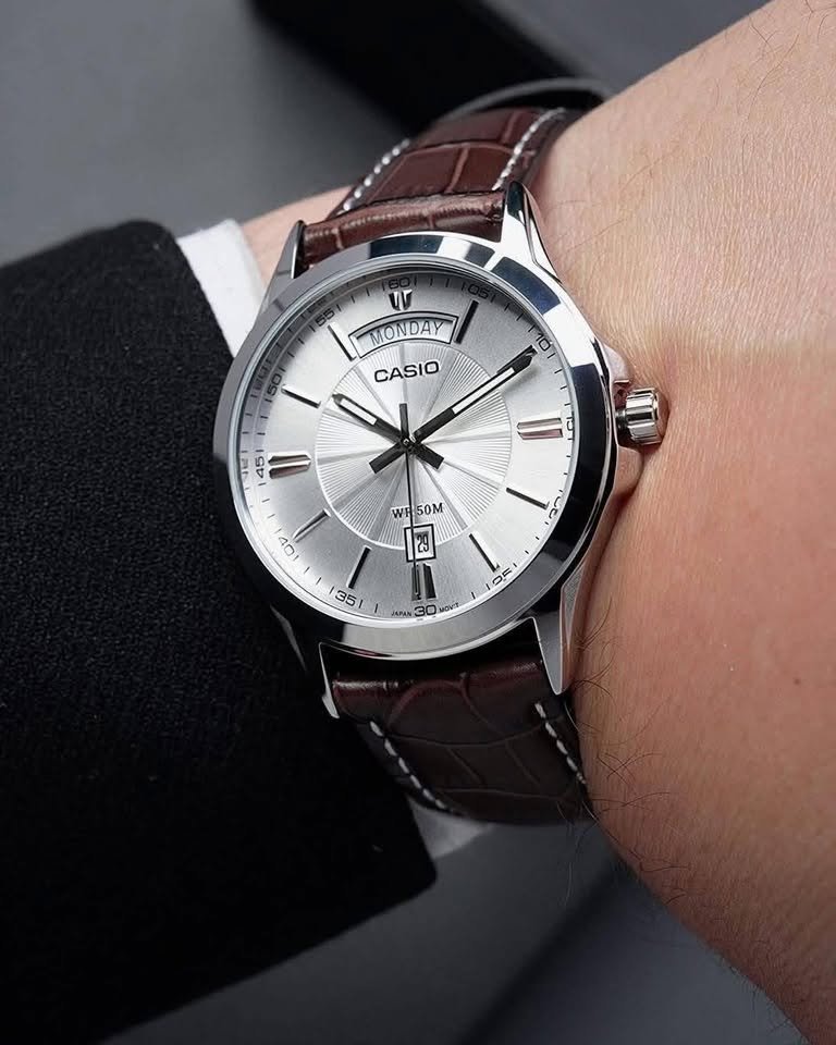 Casio Enticer Day Date Leather Belt Watch MTP-1381L-7AVDF - Image 2
