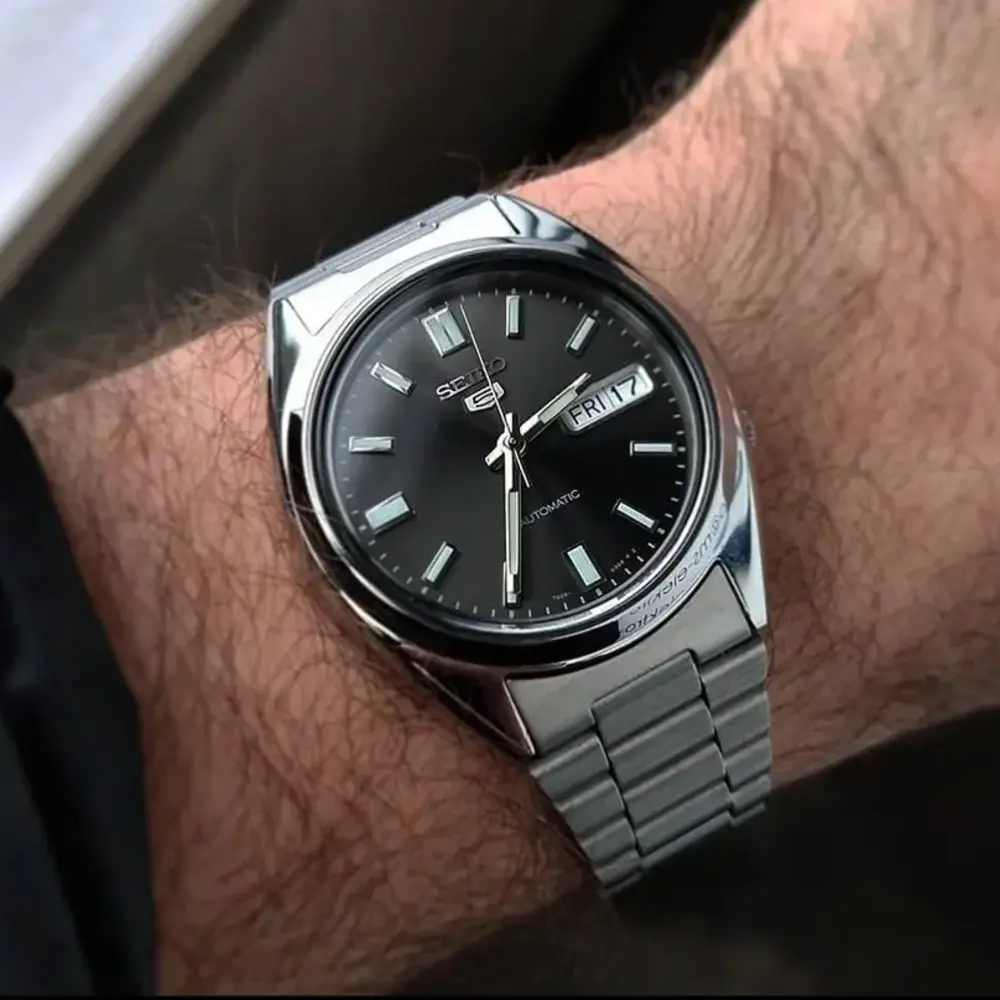 Seiko 5 Automatic Black Dial Day Date Men's Watch | SNXS79K - Image 2