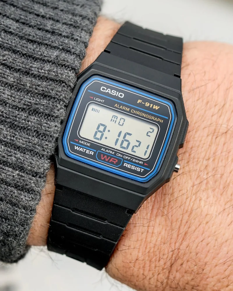 Casio Vintage Digital Black Resin Belt Watch F-91W-1DG - Image 2