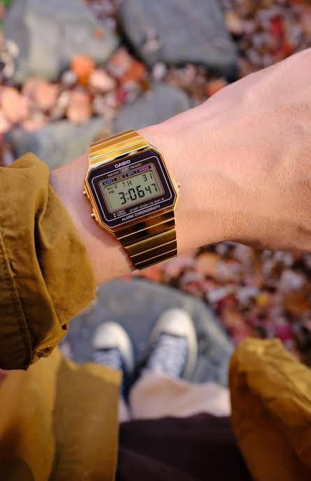 Casio Vintage Digital Chain Watch A700WG-9ADF - Image 2