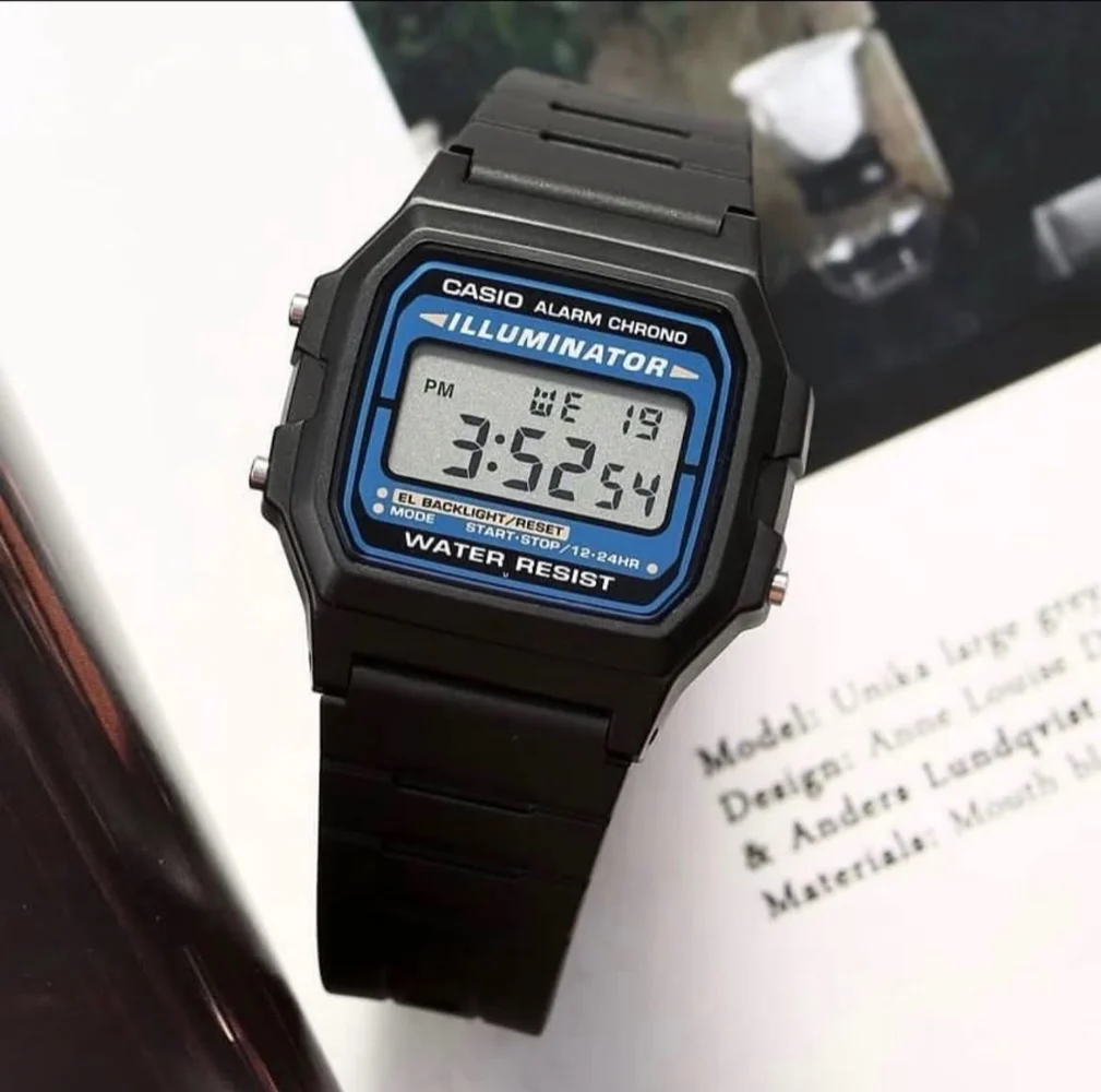 Casio Vintage Digital Black Resin Belt Watch F-105W-1ADF - Image 2