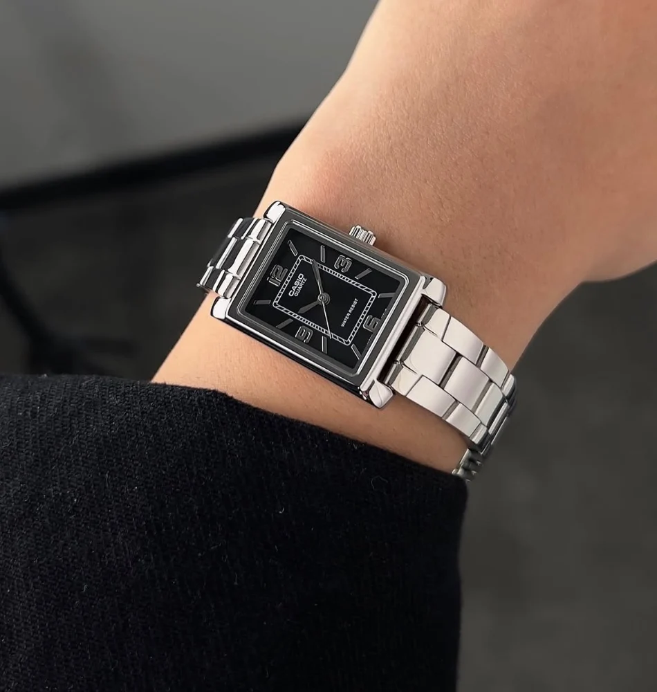 Casio Ladies Chain Watch LTP-1234DD-1ADF - Image 2