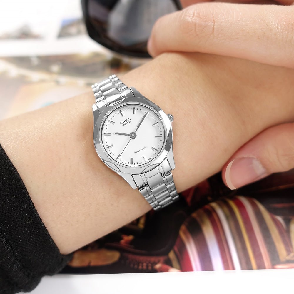 Casio Ladies Chain Watch LTP-1275D-7ADF - Image 4